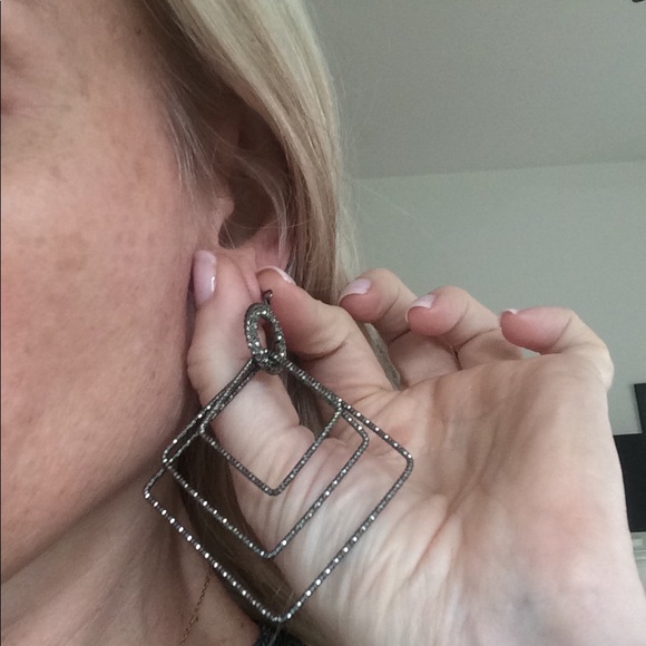 Earrings - Picture 3 of 3